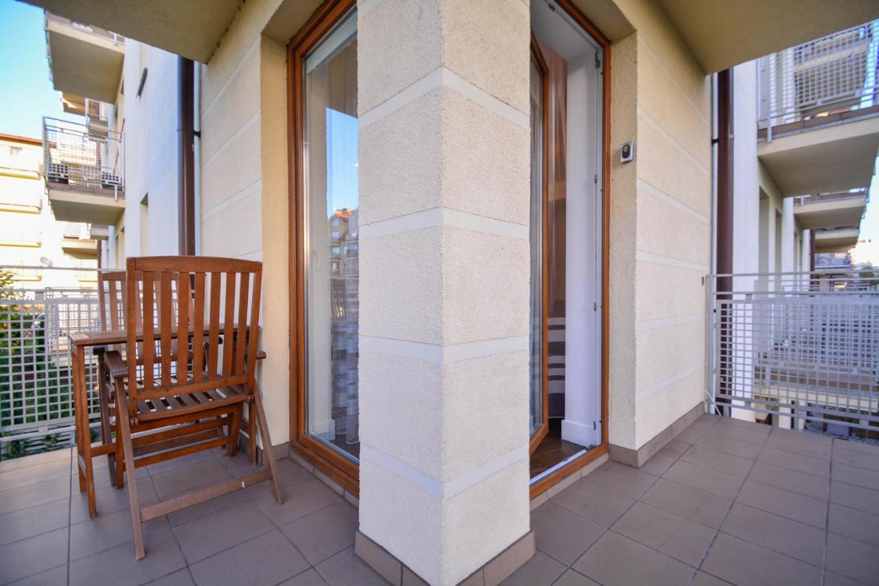 Apartamenty Bryza - Chelmonskiego - Parking - Centrum Swinoujscie Dış mekan fotoğraf