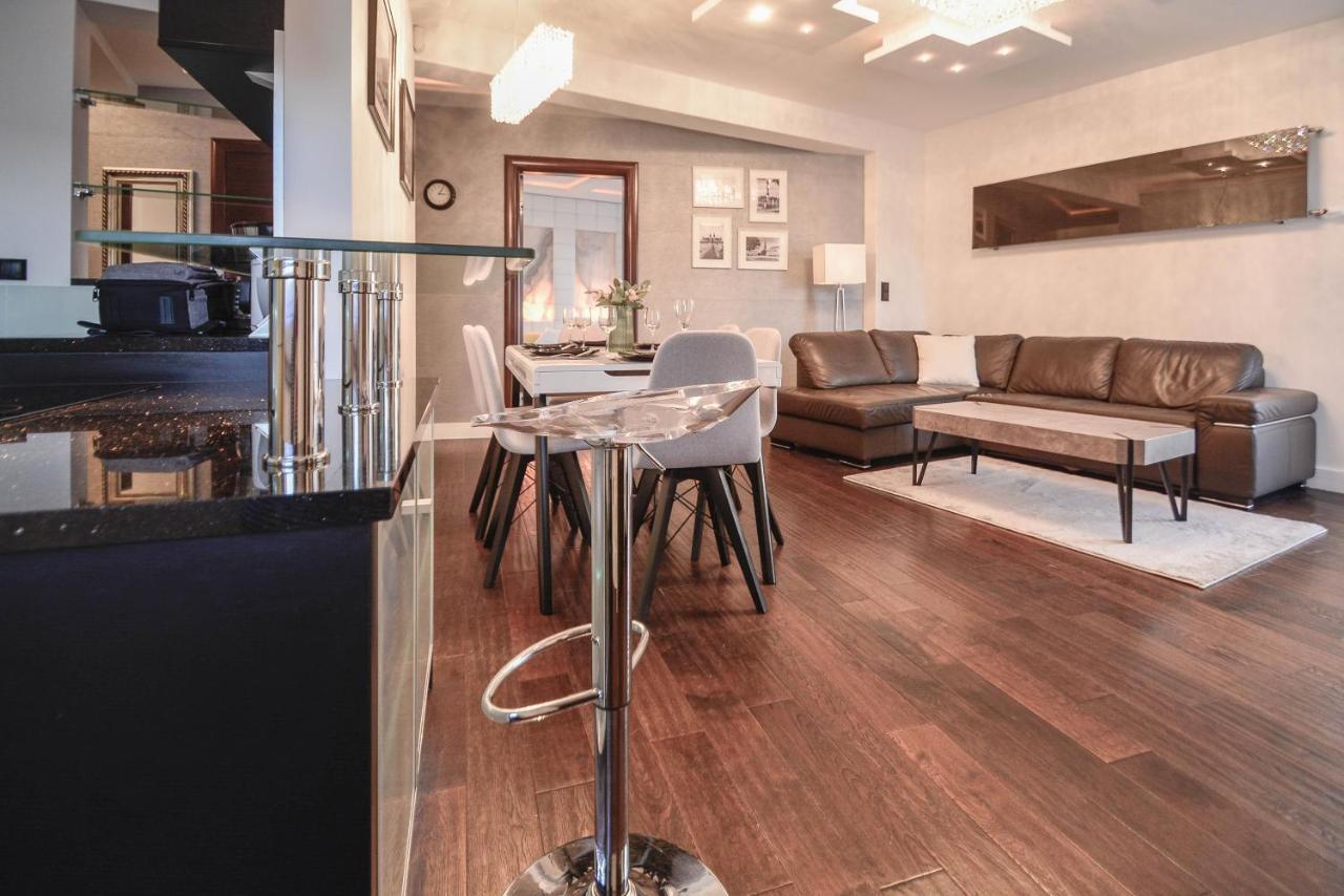 Apartamenty Bryza - Chelmonskiego - Parking - Centrum Swinoujscie Dış mekan fotoğraf