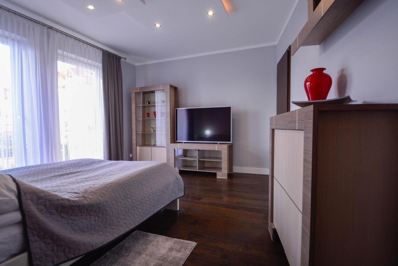 Apartamenty Bryza - Chelmonskiego - Parking - Centrum Swinoujscie Dış mekan fotoğraf