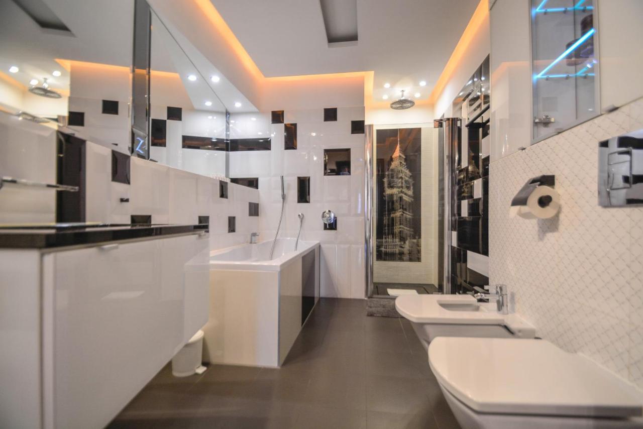 Apartamenty Bryza - Chelmonskiego - Parking - Centrum Swinoujscie Dış mekan fotoğraf