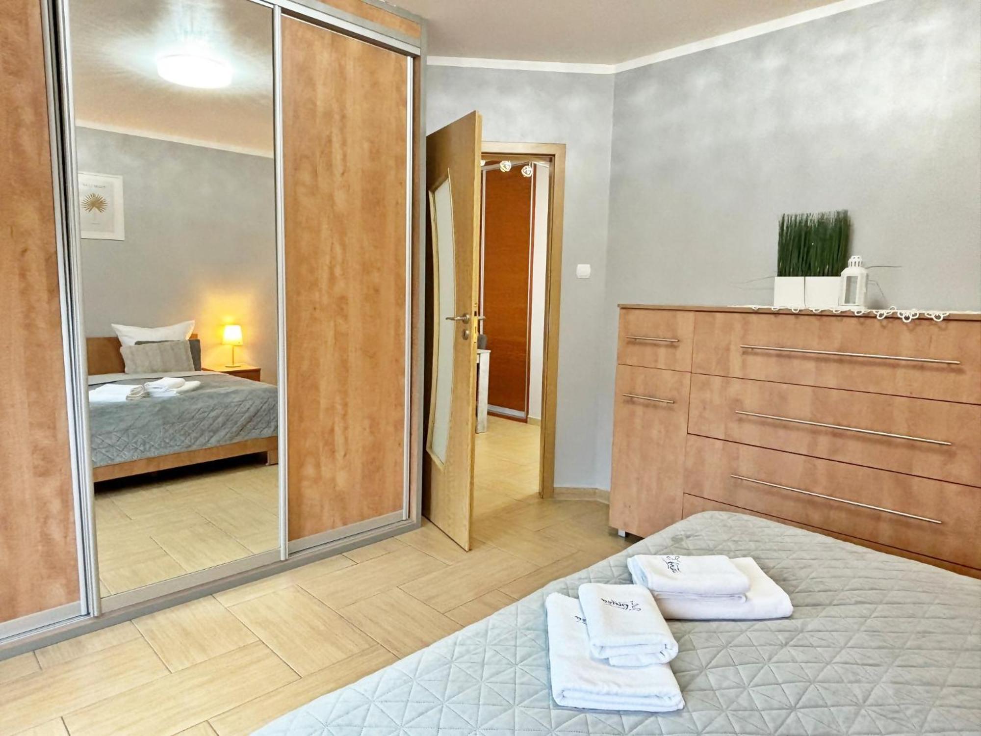 Apartamenty Bryza - Chelmonskiego - Parking - Centrum Swinoujscie Dış mekan fotoğraf